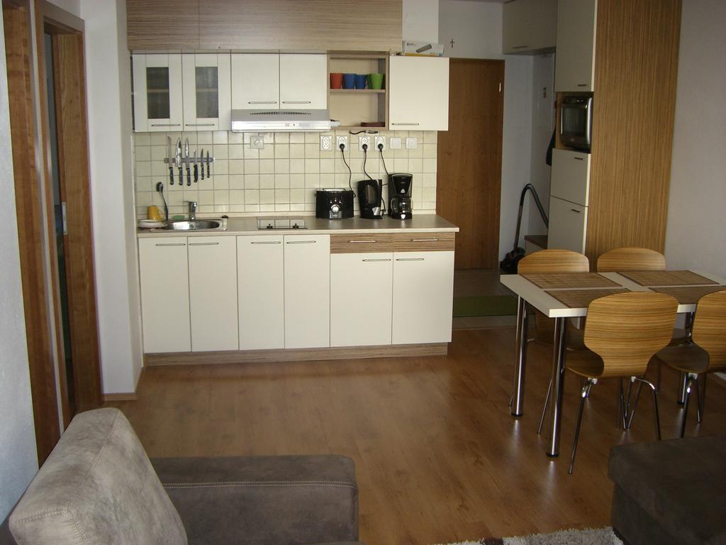 Horec Apartment 2 Доновали Екстериор снимка